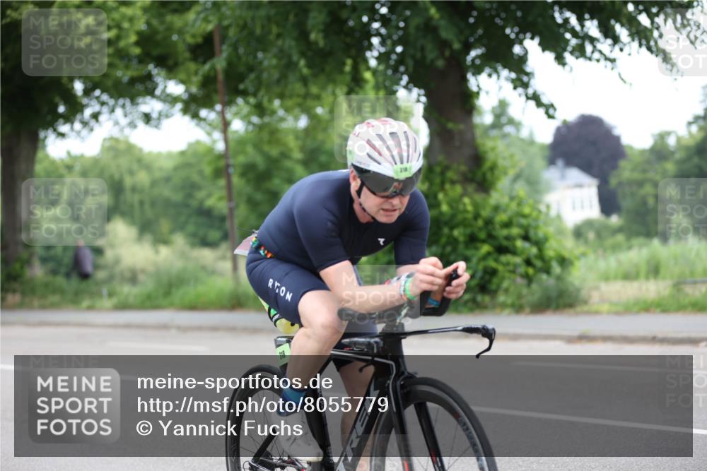 15.06.2025 - 7 Türme Triathlon Yannick Fuchs http://msf.ph/oto/8055779 15.06.2025 11:11:47 Radfahren  meine-sportfotos.de