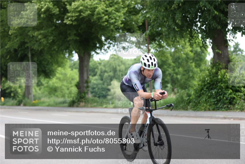 15.06.2025 - 7 Türme Triathlon Yannick Fuchs http://msf.ph/oto/8055803 15.06.2025 11:12:30 Radfahren  meine-sportfotos.de