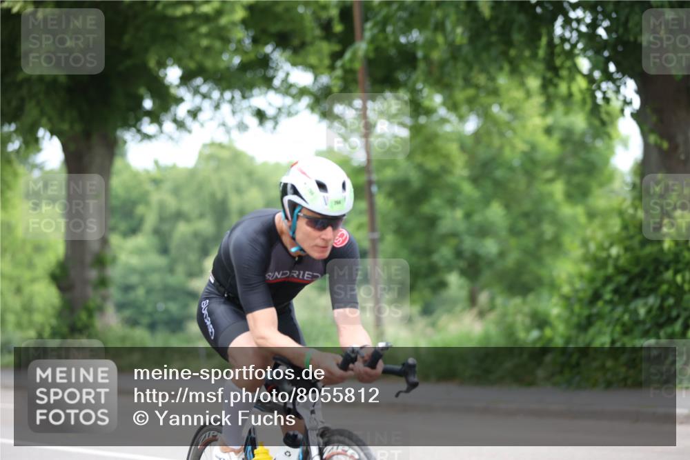 15.06.2025 - 7 Türme Triathlon Yannick Fuchs http://msf.ph/oto/8055812 15.06.2025 11:12:40 Radfahren  meine-sportfotos.de