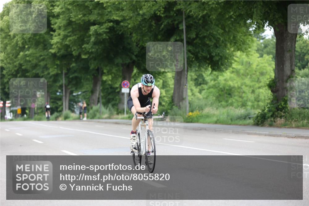 15.06.2025 - 7 Türme Triathlon Yannick Fuchs http://msf.ph/oto/8055820 15.06.2025 11:12:46 Radfahren  meine-sportfotos.de
