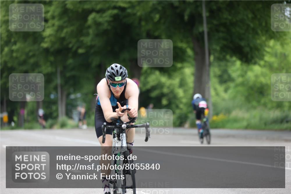 15.06.2025 - 7 Türme Triathlon Yannick Fuchs http://msf.ph/oto/8055840 15.06.2025 11:12:58 Radfahren 236 meine-sportfotos.de