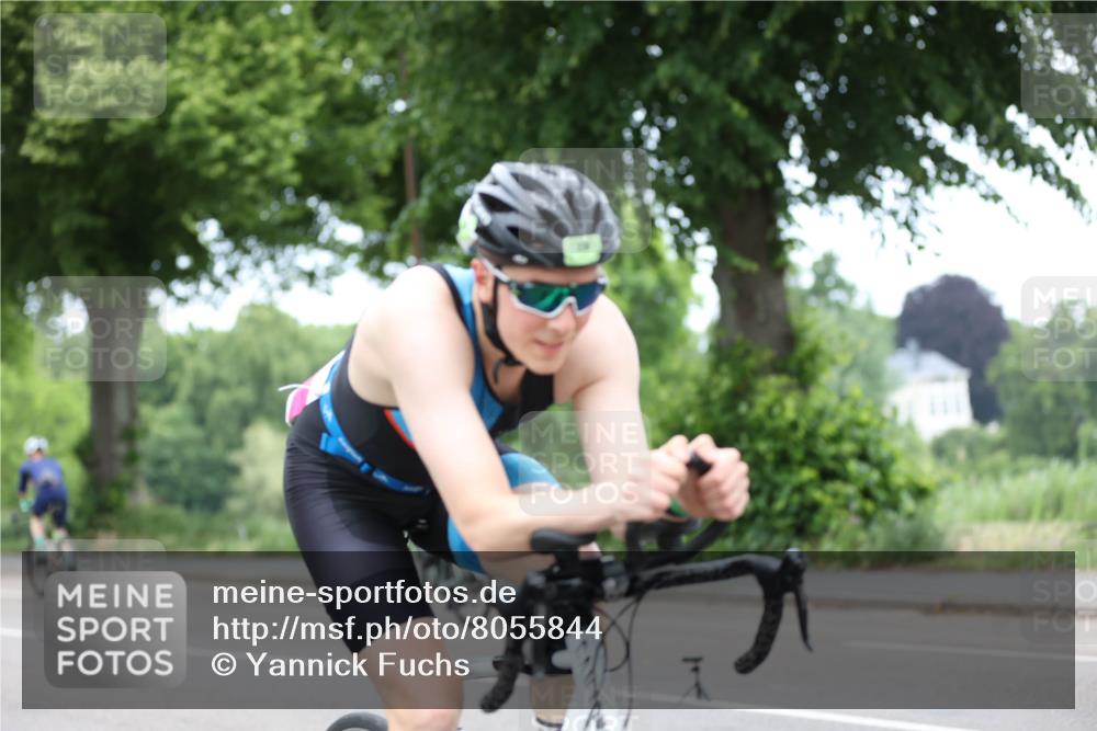 15.06.2025 - 7 Türme Triathlon Yannick Fuchs http://msf.ph/oto/8055844 15.06.2025 11:12:58 Radfahren  meine-sportfotos.de