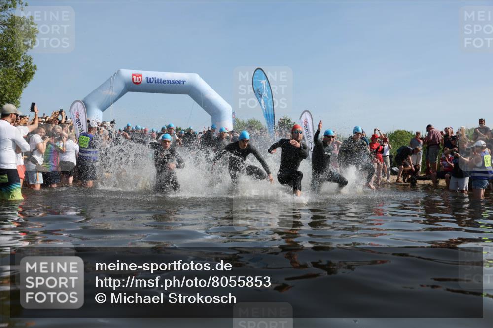 22.06.2025 - Viking Triathlon Michael Strokosch http://msf.ph/oto/8055853 22.06.2025 10:00:13 Schwimmen 2, 4, 10, 49, 100, 122, 329, 420, 485, 521, 544, 609 meine-sportfotos.de