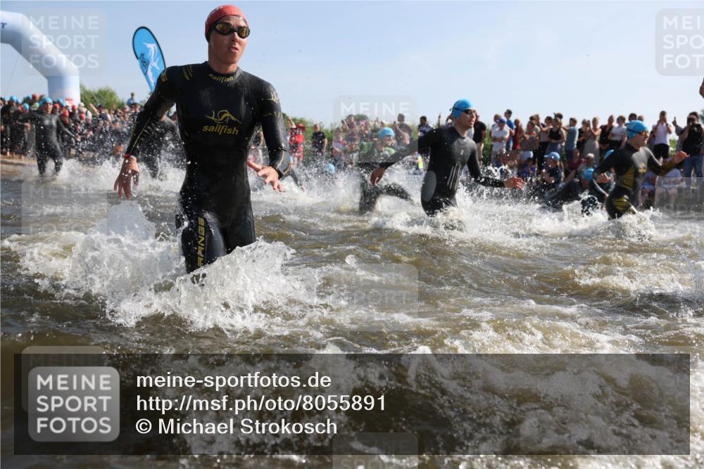 22.06.2025 - Viking Triathlon Michael Strokosch http://msf.ph/oto/8055891 22.06.2025 10:00:30 Schwimmen 1, 6, 13, 14, 15, 28, 30, 45, 46, 52, 87, 152, 175, 176, 196, 198, 230, 286, 288, 367, 374, 401, 455, 473, 534, 557, 610, 617, 623, 651, 661 meine-sportfotos.de