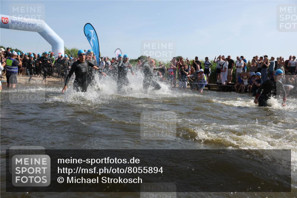 22.06.2025 - Viking Triathlon Michael Strokosch http://msf.ph/oto/8055894 22.06.2025 10:00:34 Schwimmen 1, 6, 7, 8, 11, 13, 14, 30, 45, 46, 52, 87, 152, 176, 178, 196, 198, 200, 230, 286, 374, 401, 414, 526, 534, 616, 623, 628, 641, 642, 651, 661 meine-sportfotos.de