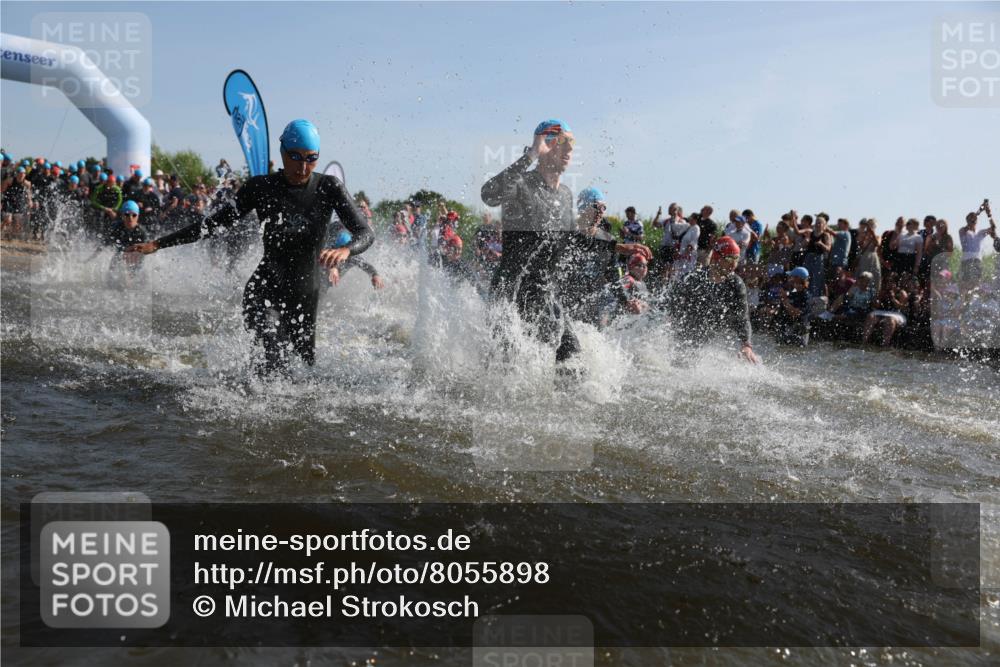 22.06.2025 - Viking Triathlon Michael Strokosch http://msf.ph/oto/8055898 22.06.2025 10:00:35 Schwimmen 1, 7, 8, 11, 13, 30, 45, 52, 87, 152, 178, 196, 198, 200, 230, 374, 401, 414, 526, 534, 616, 623, 628, 641, 642, 651, 661 meine-sportfotos.de