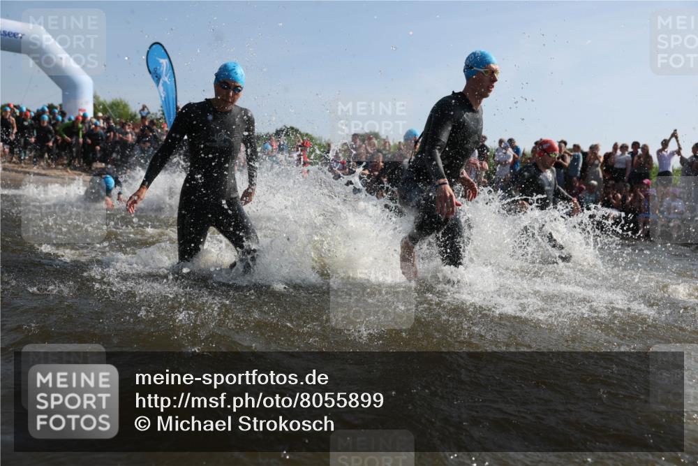 22.06.2025 - Viking Triathlon Michael Strokosch http://msf.ph/oto/8055899 22.06.2025 10:00:35 Schwimmen 1, 7, 8, 11, 13, 30, 45, 52, 87, 152, 178, 196, 198, 200, 230, 374, 401, 414, 526, 534, 616, 623, 628, 641, 642, 651, 661 meine-sportfotos.de