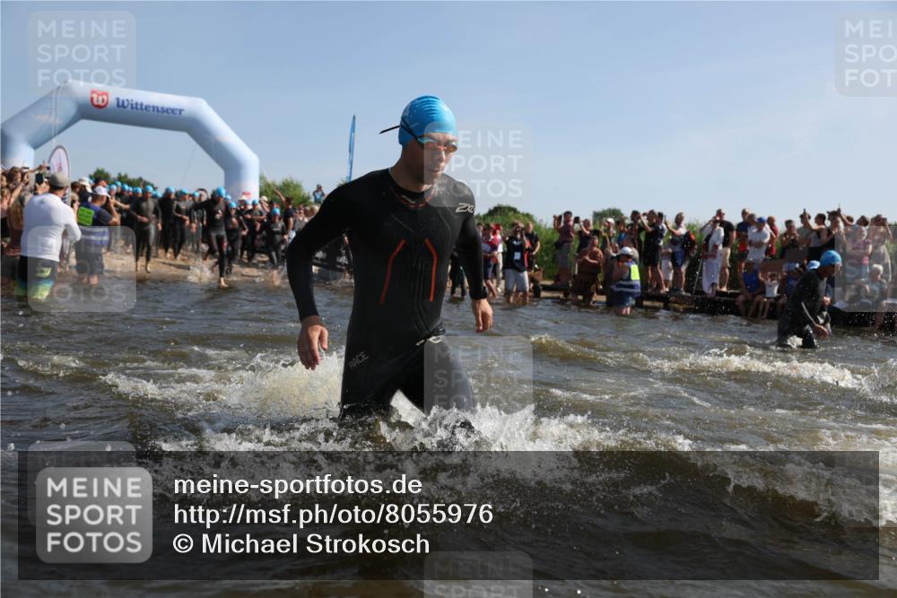 22.06.2025 - Viking Triathlon Michael Strokosch http://msf.ph/oto/8055976 22.06.2025 10:01:07 Schwimmen 12, 50, 63, 113, 124, 131, 147, 236, 294, 330, 347, 350, 443, 458, 488 meine-sportfotos.de