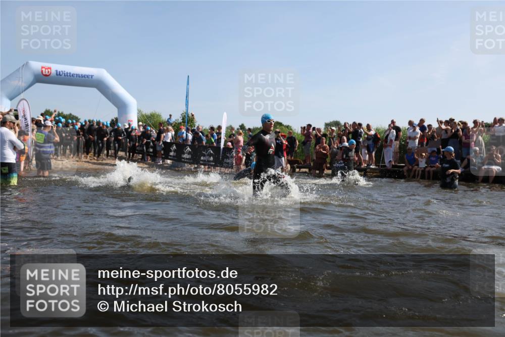 22.06.2025 - Viking Triathlon Michael Strokosch http://msf.ph/oto/8055982 22.06.2025 10:01:11 Schwimmen 12, 53, 63, 131, 147, 173, 214, 294, 330, 341, 350, 443, 444, 458, 488 meine-sportfotos.de