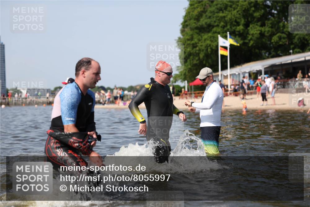 22.06.2025 - Viking Triathlon Michael Strokosch http://msf.ph/oto/8055997 22.06.2025 10:29:16 Schwimmen 7, 11, 30, 33, 200, 243, 458, 652 meine-sportfotos.de