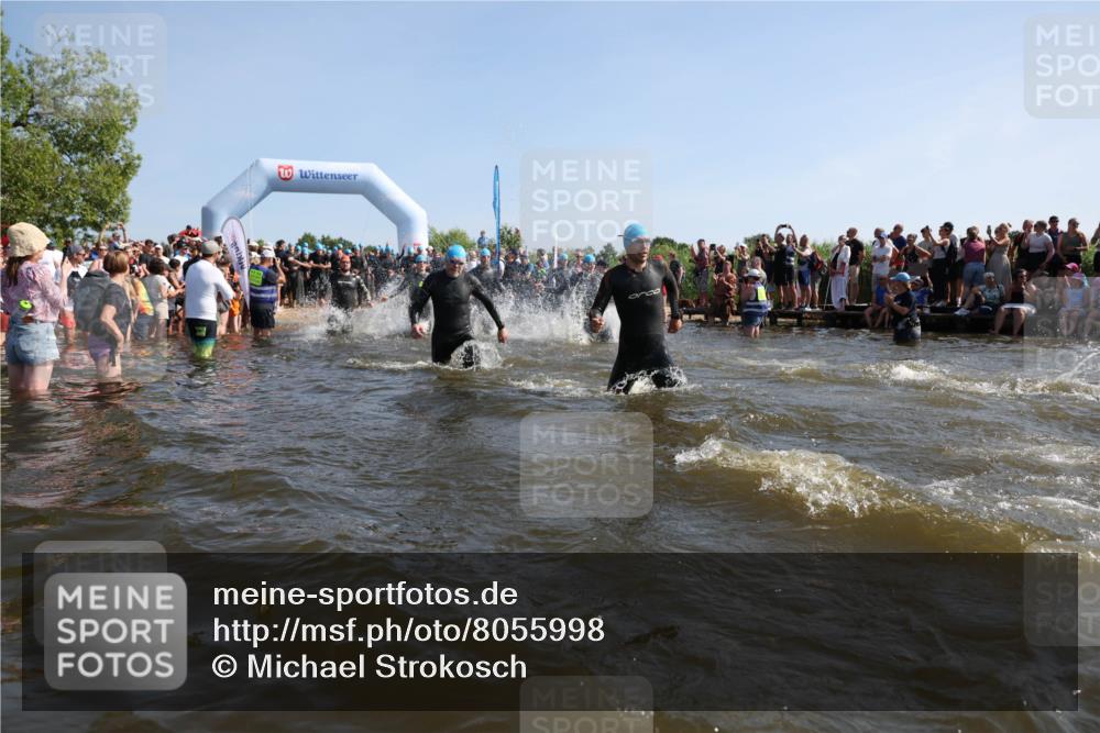 22.06.2025 - Viking Triathlon Michael Strokosch http://msf.ph/oto/8055998 22.06.2025 10:01:18 Schwimmen 38, 53, 131, 147, 173, 214, 284, 287, 311, 330, 341, 443, 444, 488, 643 meine-sportfotos.de