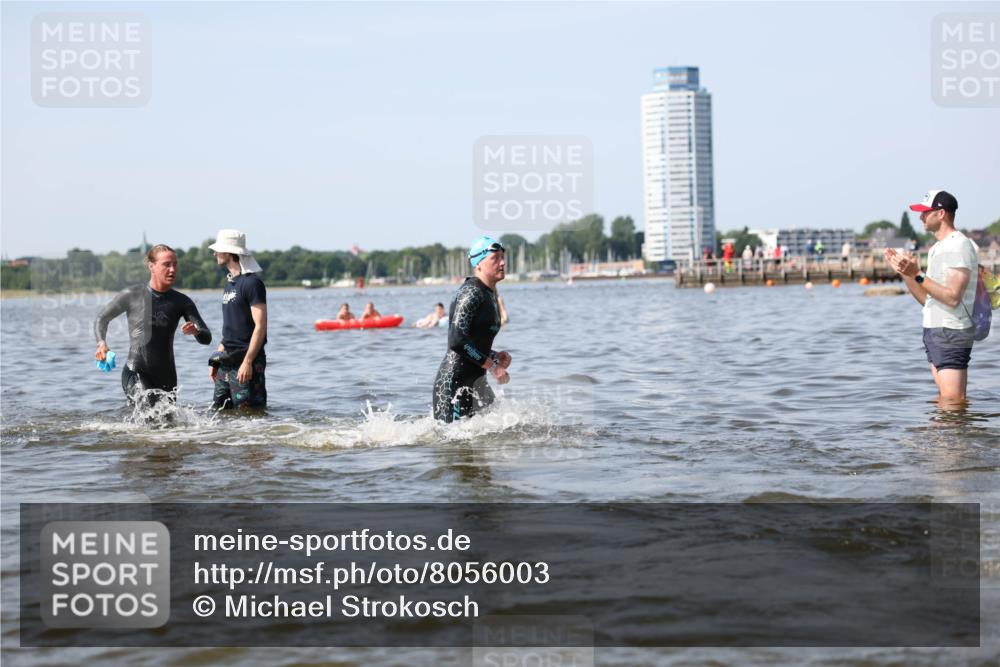 22.06.2025 - Viking Triathlon Michael Strokosch http://msf.ph/oto/8056003 22.06.2025 10:29:18 Schwimmen 7, 11, 30, 33, 243, 458, 612, 652 meine-sportfotos.de