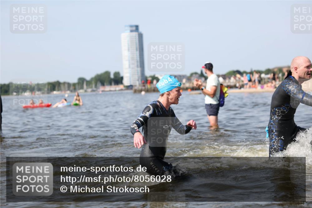 22.06.2025 - Viking Triathlon Michael Strokosch http://msf.ph/oto/8056028 22.06.2025 10:29:23 Schwimmen 6, 11, 30, 33, 243, 458, 612, 652 meine-sportfotos.de