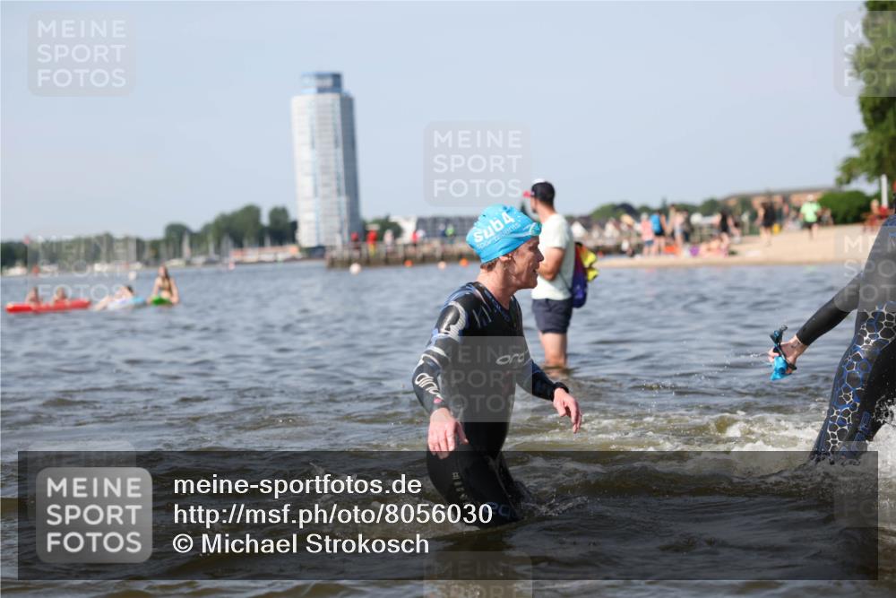 22.06.2025 - Viking Triathlon Michael Strokosch http://msf.ph/oto/8056030 22.06.2025 10:29:23 Schwimmen 6, 11, 30, 33, 243, 458, 612, 652 meine-sportfotos.de