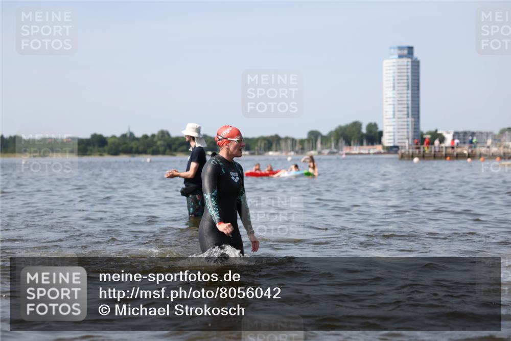 22.06.2025 - Viking Triathlon Michael Strokosch http://msf.ph/oto/8056042 22.06.2025 10:29:26 Schwimmen 6, 11, 30, 33, 243, 612 meine-sportfotos.de
