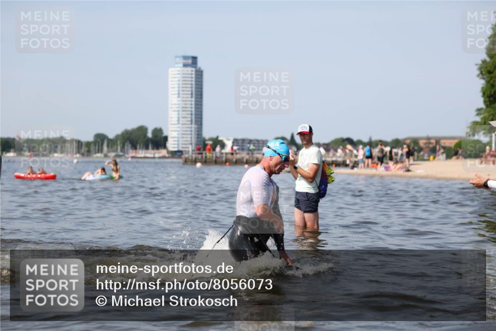22.06.2025 - Viking Triathlon Michael Strokosch http://msf.ph/oto/8056073 22.06.2025 10:29:36 Schwimmen 6, 612 meine-sportfotos.de