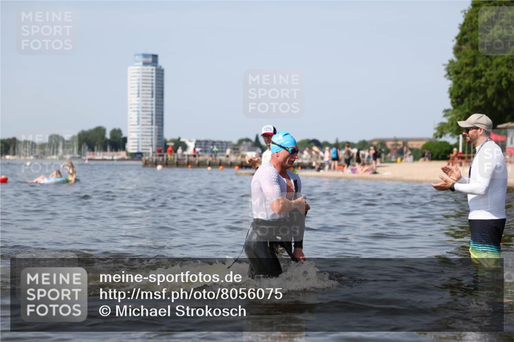 22.06.2025 - Viking Triathlon Michael Strokosch http://msf.ph/oto/8056075 22.06.2025 10:29:36 Schwimmen 6, 612 meine-sportfotos.de