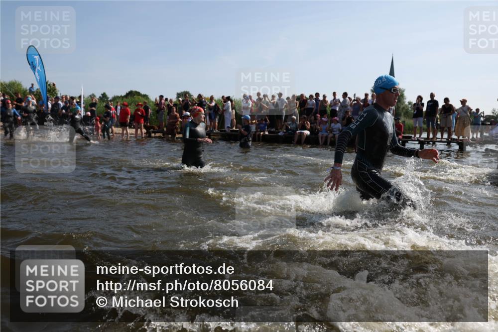 22.06.2025 - Viking Triathlon Michael Strokosch http://msf.ph/oto/8056084 22.06.2025 10:01:39 Schwimmen 19, 33, 162, 226, 272, 310, 320, 344, 399, 438, 461, 507, 510, 555, 604, 626 meine-sportfotos.de