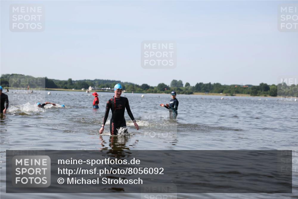 22.06.2025 - Viking Triathlon Michael Strokosch http://msf.ph/oto/8056092 22.06.2025 10:29:48 Schwimmen 299, 473 meine-sportfotos.de