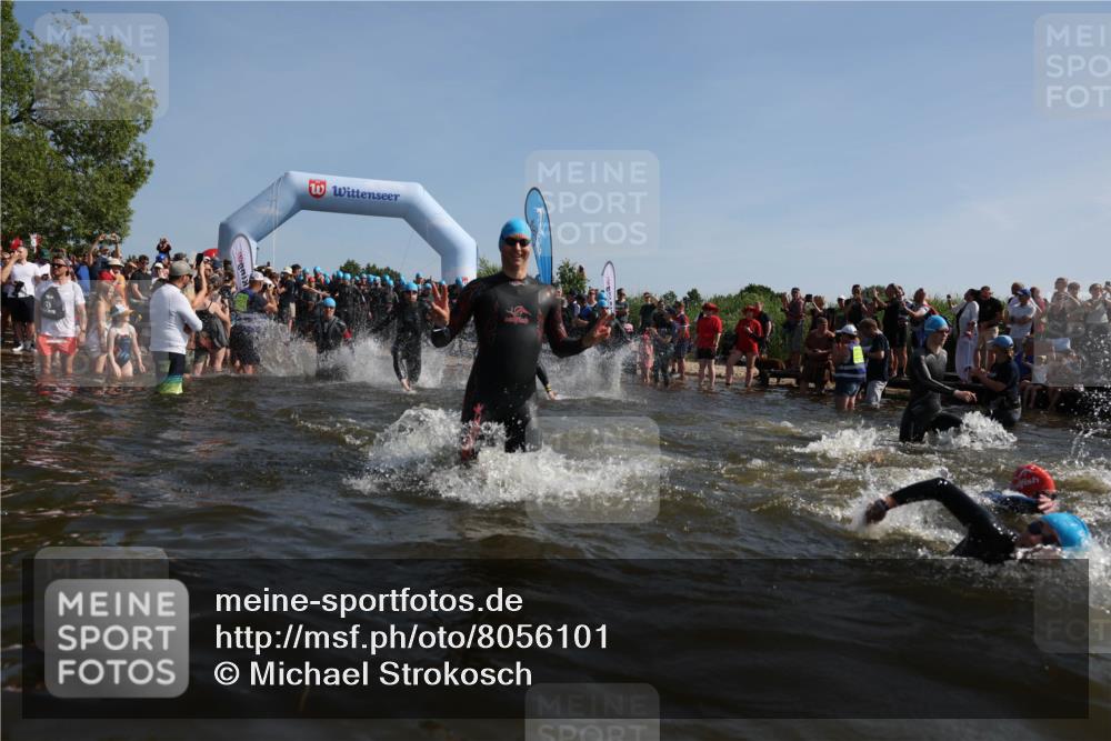 22.06.2025 - Viking Triathlon Michael Strokosch http://msf.ph/oto/8056101 22.06.2025 10:01:44 Schwimmen 19, 33, 125, 158, 170, 271, 310, 320, 344, 355, 438, 496, 555, 604 meine-sportfotos.de