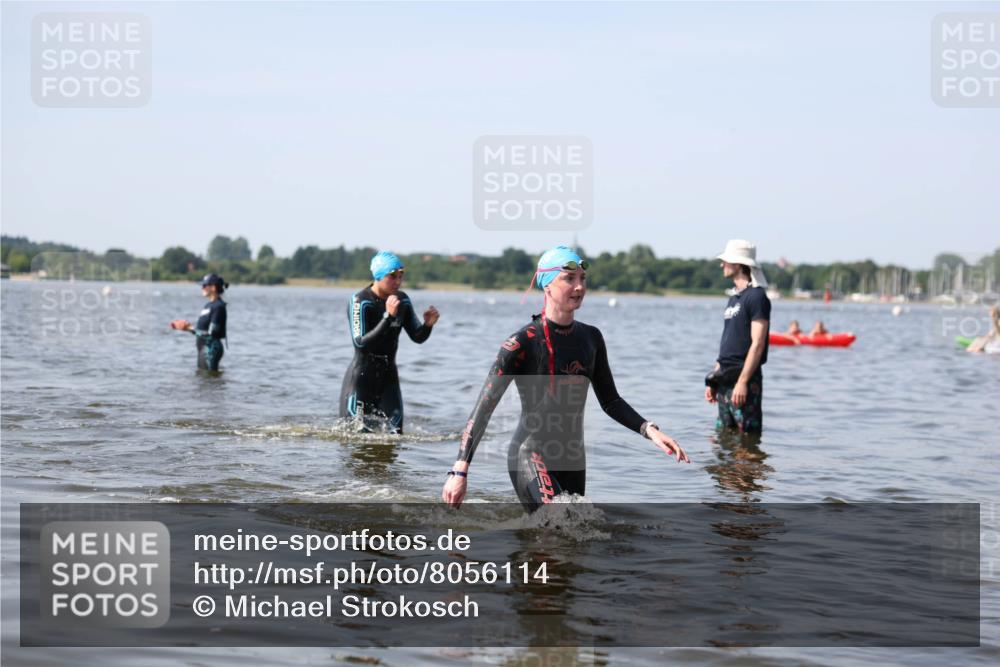 22.06.2025 - Viking Triathlon Michael Strokosch http://msf.ph/oto/8056114 22.06.2025 10:29:52 Schwimmen 264, 299, 473 meine-sportfotos.de