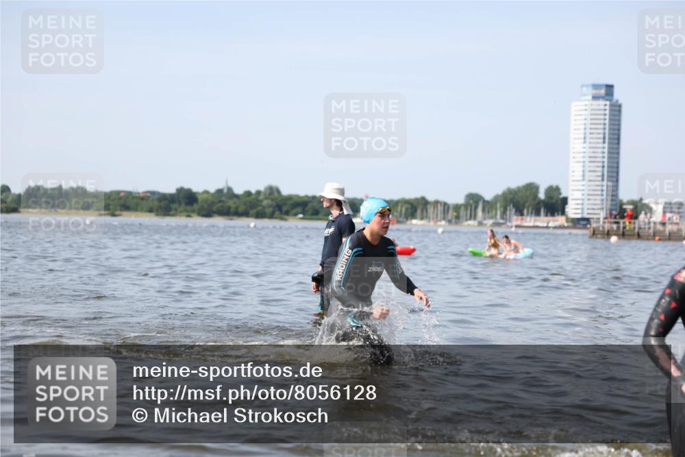 22.06.2025 - Viking Triathlon Michael Strokosch http://msf.ph/oto/8056128 22.06.2025 10:29:55 Schwimmen 175, 264, 299, 473 meine-sportfotos.de