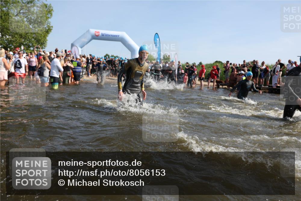 22.06.2025 - Viking Triathlon Michael Strokosch http://msf.ph/oto/8056153 22.06.2025 10:01:58 Schwimmen 3, 17, 80, 91, 125, 158, 271, 278, 299, 304, 355, 435, 449, 551, 618 meine-sportfotos.de