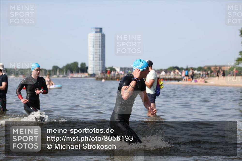22.06.2025 - Viking Triathlon Michael Strokosch http://msf.ph/oto/8056193 22.06.2025 10:30:08 Schwimmen 132, 175, 203, 264, 374, 381, 491, 626 meine-sportfotos.de