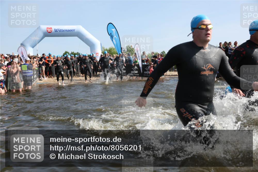 22.06.2025 - Viking Triathlon Michael Strokosch http://msf.ph/oto/8056201 22.06.2025 10:02:18 Schwimmen 21, 75, 107, 139, 149, 207, 247, 255, 309, 331, 382, 387, 464, 469, 522 meine-sportfotos.de
