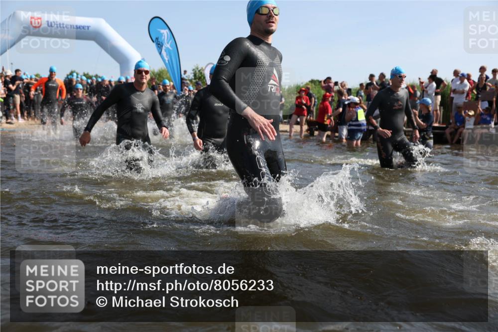 22.06.2025 - Viking Triathlon Michael Strokosch http://msf.ph/oto/8056233 22.06.2025 10:02:24 Schwimmen 75, 78, 103, 180, 188, 189, 255, 265, 283, 331, 464, 469, 520, 532, 549 meine-sportfotos.de