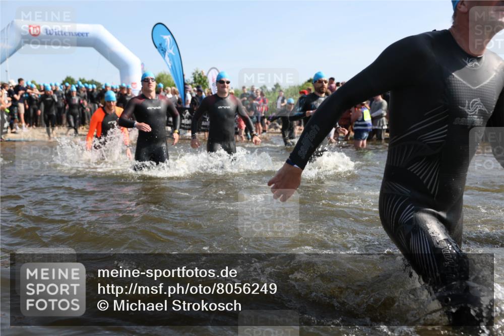 22.06.2025 - Viking Triathlon Michael Strokosch http://msf.ph/oto/8056249 22.06.2025 10:02:27 Schwimmen 75, 78, 103, 180, 188, 189, 255, 265, 283, 331, 464, 469, 520, 532, 549 meine-sportfotos.de