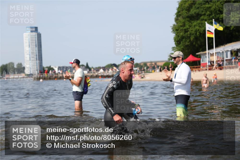 22.06.2025 - Viking Triathlon Michael Strokosch http://msf.ph/oto/8056260 22.06.2025 10:30:19 Schwimmen 132, 374, 381, 393, 491, 626, 643 meine-sportfotos.de