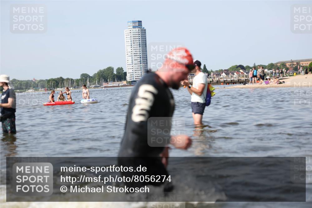 22.06.2025 - Viking Triathlon Michael Strokosch http://msf.ph/oto/8056274 22.06.2025 10:30:24 Schwimmen 132, 381, 393, 491, 551, 626, 643 meine-sportfotos.de