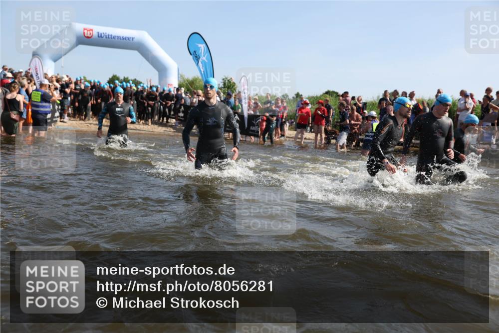 22.06.2025 - Viking Triathlon Michael Strokosch http://msf.ph/oto/8056281 22.06.2025 10:02:36 Schwimmen 114, 161, 188, 189, 193, 264, 297, 366, 427, 429, 513, 520, 532, 546, 549 meine-sportfotos.de