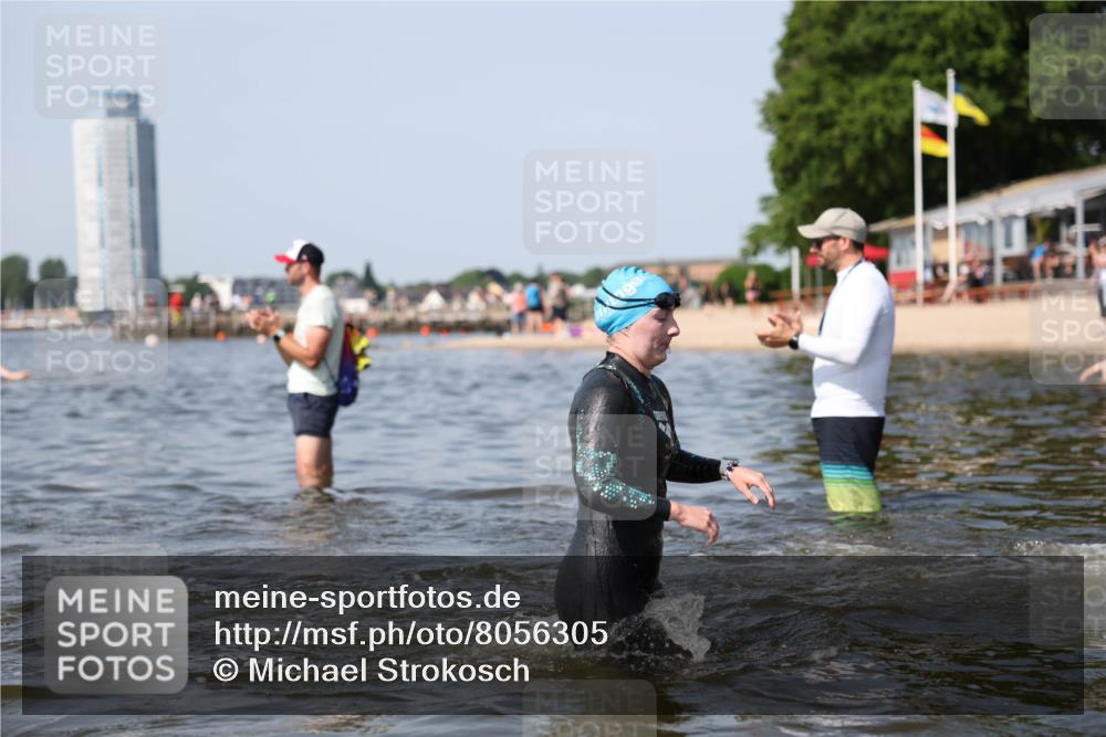 22.06.2025 - Viking Triathlon Michael Strokosch http://msf.ph/oto/8056305 22.06.2025 10:30:34 Schwimmen 13, 188, 393, 551, 651 meine-sportfotos.de