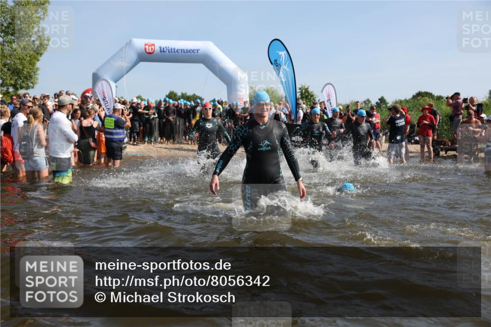 22.06.2025 - Viking Triathlon Michael Strokosch http://msf.ph/oto/8056342 22.06.2025 10:02:59 Schwimmen 5, 40, 43, 47, 101, 154, 164, 177, 204, 233, 340, 349, 398, 475, 478, 548, 554, 602, 608, 632 meine-sportfotos.de
