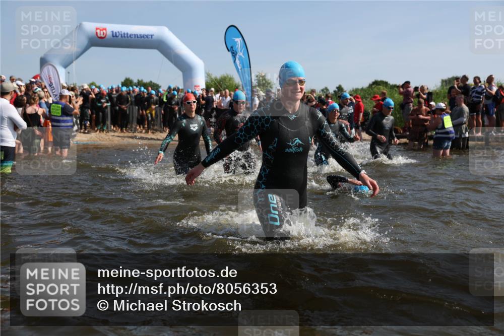 22.06.2025 - Viking Triathlon Michael Strokosch http://msf.ph/oto/8056353 22.06.2025 10:03:00 Schwimmen 5, 43, 47, 101, 154, 177, 204, 233, 349, 398, 475, 478, 554, 602, 632 meine-sportfotos.de