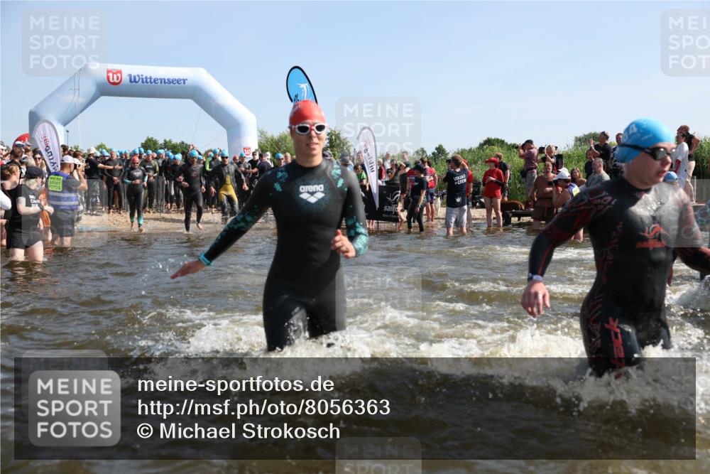 22.06.2025 - Viking Triathlon Michael Strokosch http://msf.ph/oto/8056363 22.06.2025 10:03:02 Schwimmen 5, 43, 47, 101, 154, 177, 204, 233, 349, 398, 475, 478, 554, 602, 632 meine-sportfotos.de