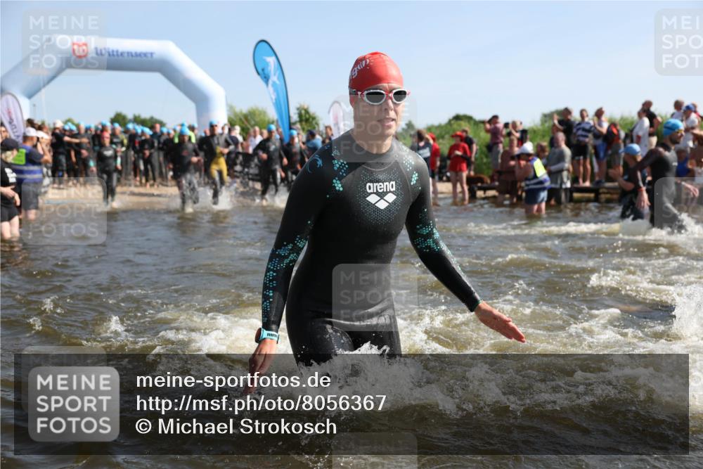 22.06.2025 - Viking Triathlon Michael Strokosch http://msf.ph/oto/8056367 22.06.2025 10:03:03 Schwimmen 5, 43, 47, 101, 154, 177, 204, 233, 349, 398, 475, 478, 554, 602, 632 meine-sportfotos.de