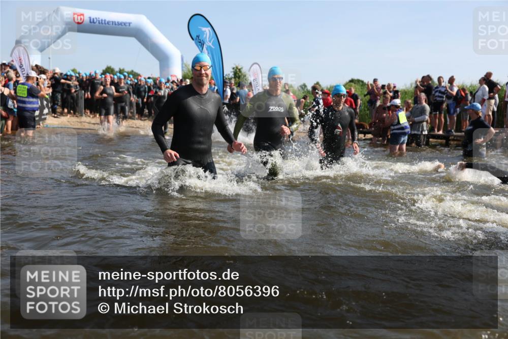 22.06.2025 - Viking Triathlon Michael Strokosch http://msf.ph/oto/8056396 22.06.2025 10:03:13 Schwimmen 20, 134, 177, 187, 204, 208, 334, 348, 349, 478, 505, 524, 602, 636, 660 meine-sportfotos.de