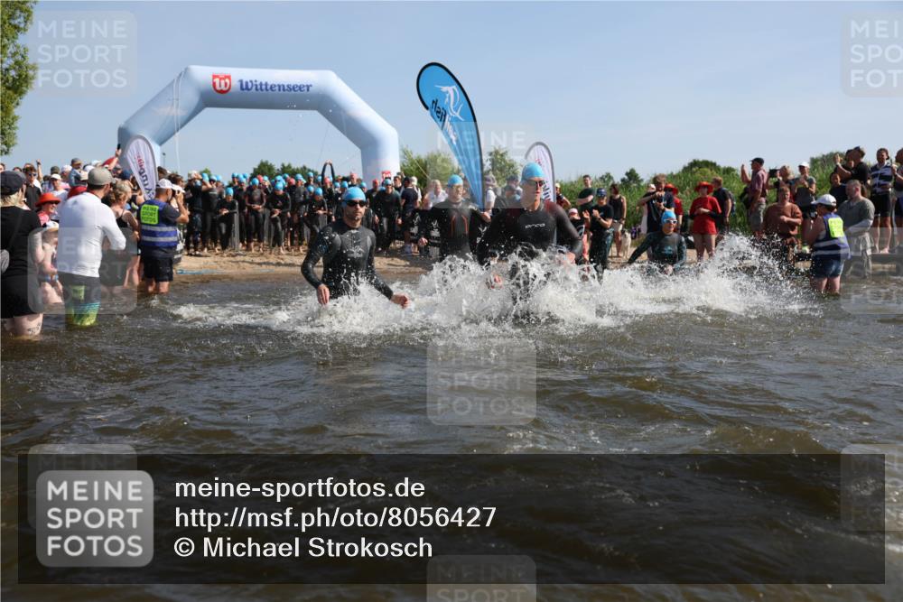 22.06.2025 - Viking Triathlon Michael Strokosch http://msf.ph/oto/8056427 22.06.2025 10:03:21 Schwimmen 20, 25, 34, 88, 89, 134, 163, 229, 251, 324, 332, 348, 540, 636, 660 meine-sportfotos.de