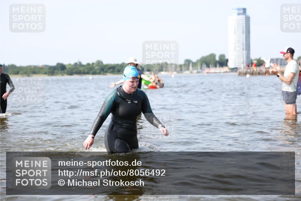 22.06.2025 - Viking Triathlon Michael Strokosch http://msf.ph/oto/8056492 22.06.2025 10:31:21 Schwimmen 3, 8, 216, 236, 311, 330, 469 meine-sportfotos.de