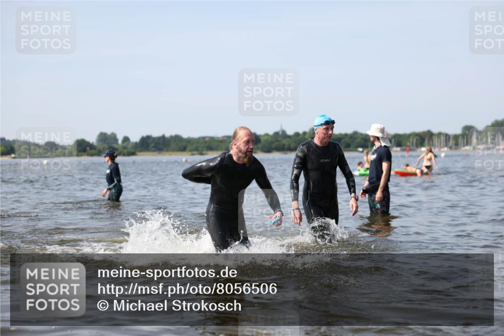 22.06.2025 - Viking Triathlon Michael Strokosch http://msf.ph/oto/8056506 22.06.2025 10:31:25 Schwimmen 3, 8, 236, 311, 469, 613, 648 meine-sportfotos.de