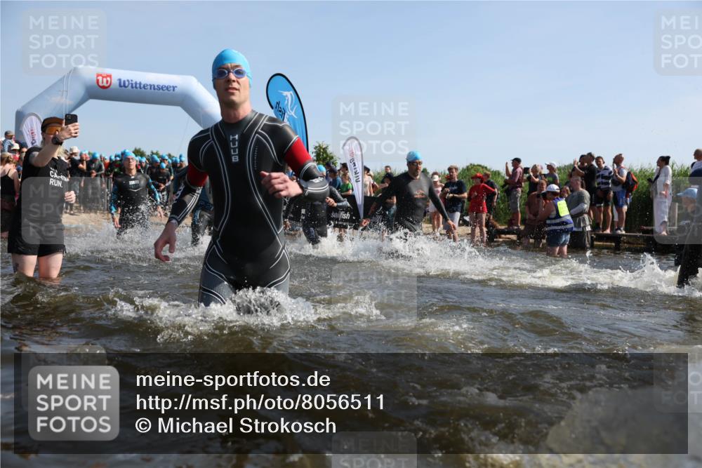 22.06.2025 - Viking Triathlon Michael Strokosch http://msf.ph/oto/8056511 22.06.2025 10:03:45 Schwimmen 26, 62, 77, 79, 108, 148, 157, 296, 396, 451, 456, 495, 619, 635, 648 meine-sportfotos.de