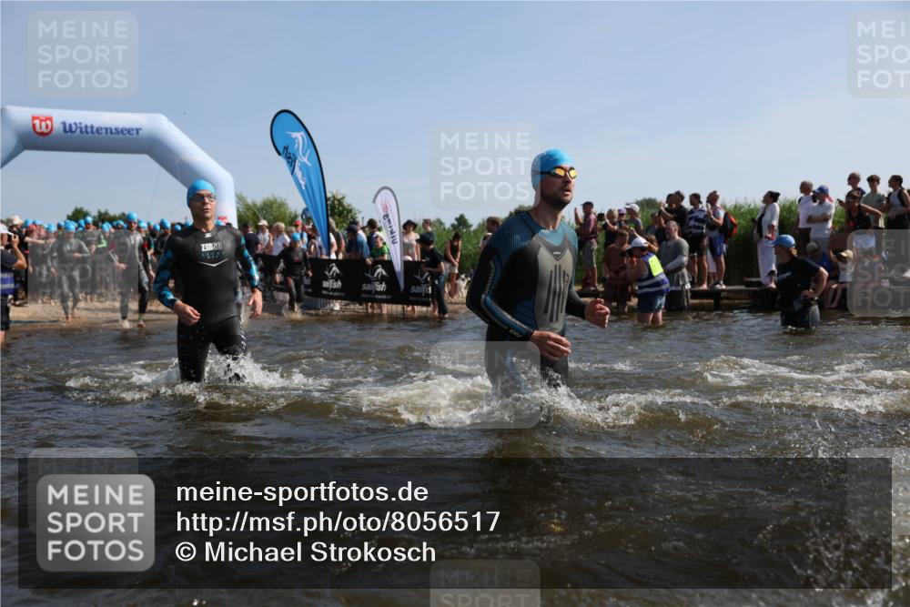 22.06.2025 - Viking Triathlon Michael Strokosch http://msf.ph/oto/8056517 22.06.2025 10:03:48 Schwimmen 26, 62, 77, 79, 108, 148, 157, 296, 396, 451, 456, 495, 619, 635, 648 meine-sportfotos.de
