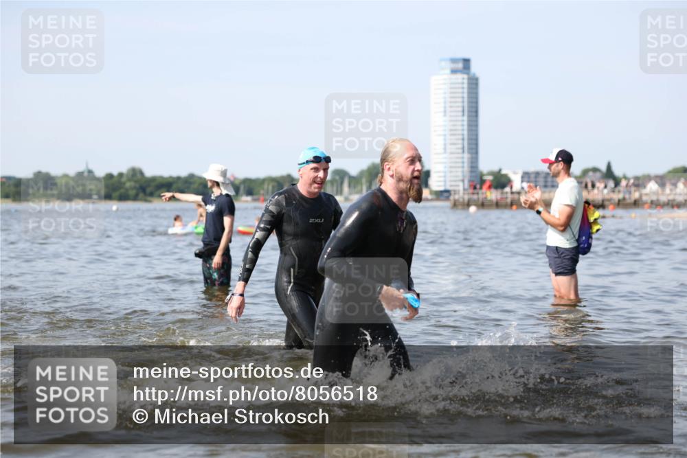 22.06.2025 - Viking Triathlon Michael Strokosch http://msf.ph/oto/8056518 22.06.2025 10:31:26 Schwimmen 3, 8, 236, 311, 469, 613, 648 meine-sportfotos.de
