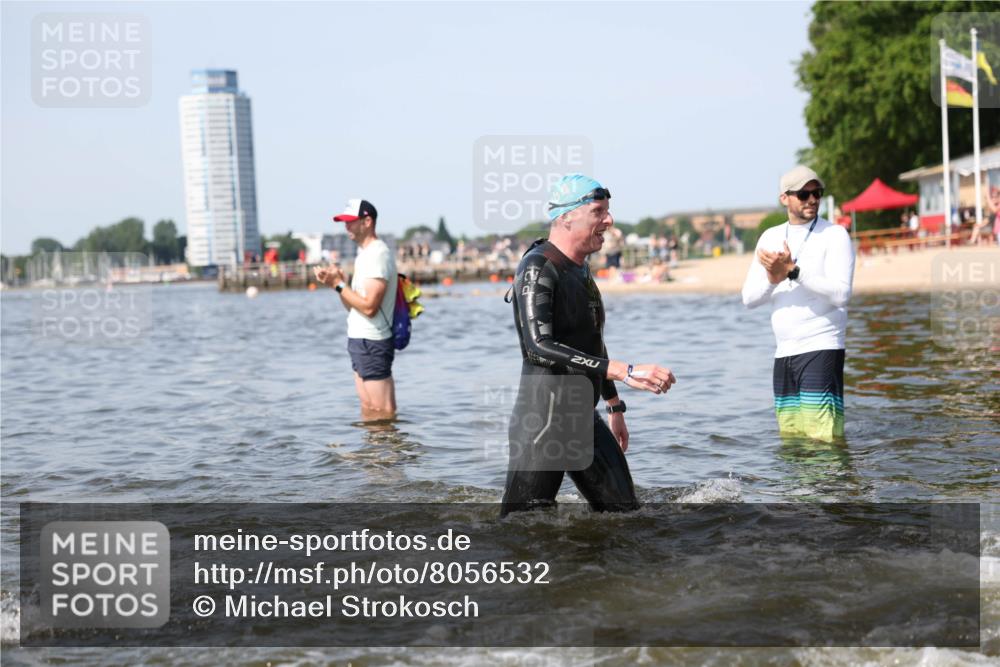 22.06.2025 - Viking Triathlon Michael Strokosch http://msf.ph/oto/8056532 22.06.2025 10:31:28 Schwimmen 3, 8, 236, 311, 340, 469, 613, 648 meine-sportfotos.de