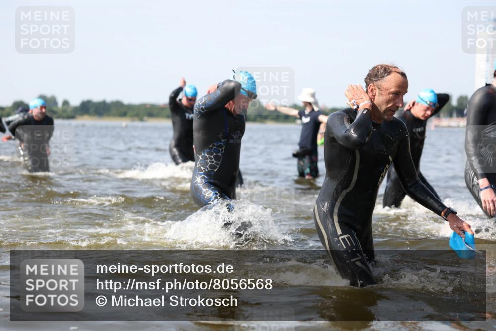 22.06.2025 - Viking Triathlon Michael Strokosch http://msf.ph/oto/8056568 22.06.2025 10:31:42 Schwimmen 98, 99, 124, 125, 137, 158, 189, 224, 340, 350, 507, 555, 613, 648 meine-sportfotos.de