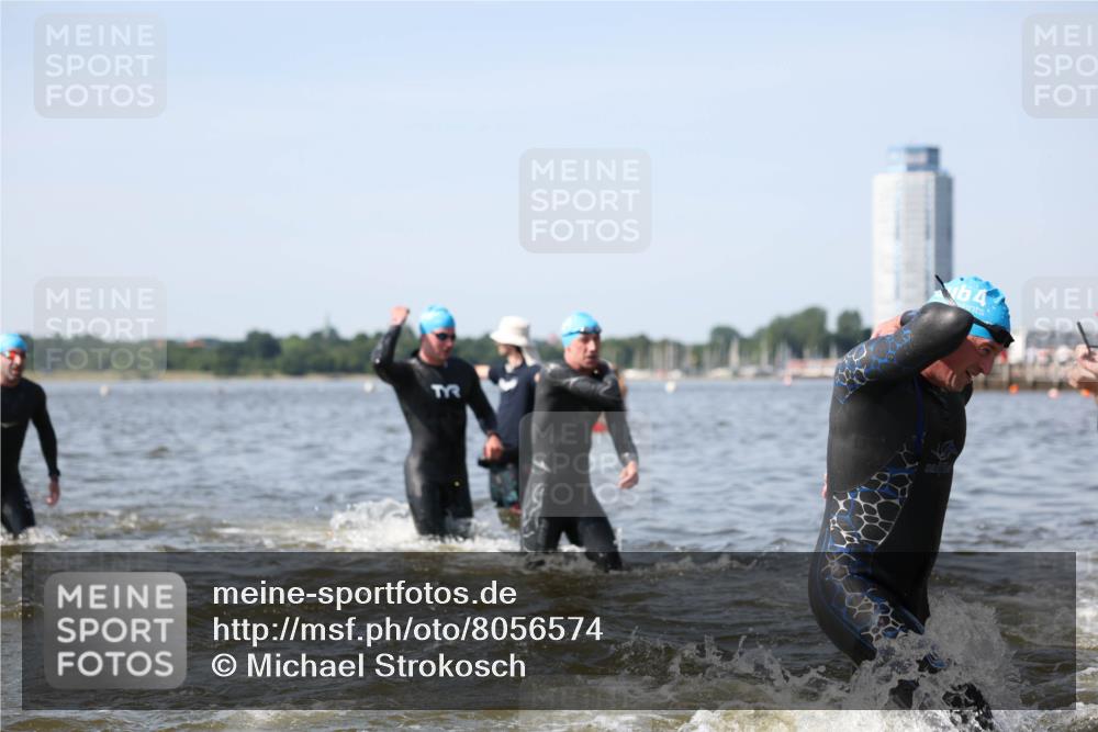 22.06.2025 - Viking Triathlon Michael Strokosch http://msf.ph/oto/8056574 22.06.2025 10:31:43 Schwimmen 98, 99, 124, 125, 137, 158, 189, 224, 340, 350, 507, 555, 613, 648, 658 meine-sportfotos.de