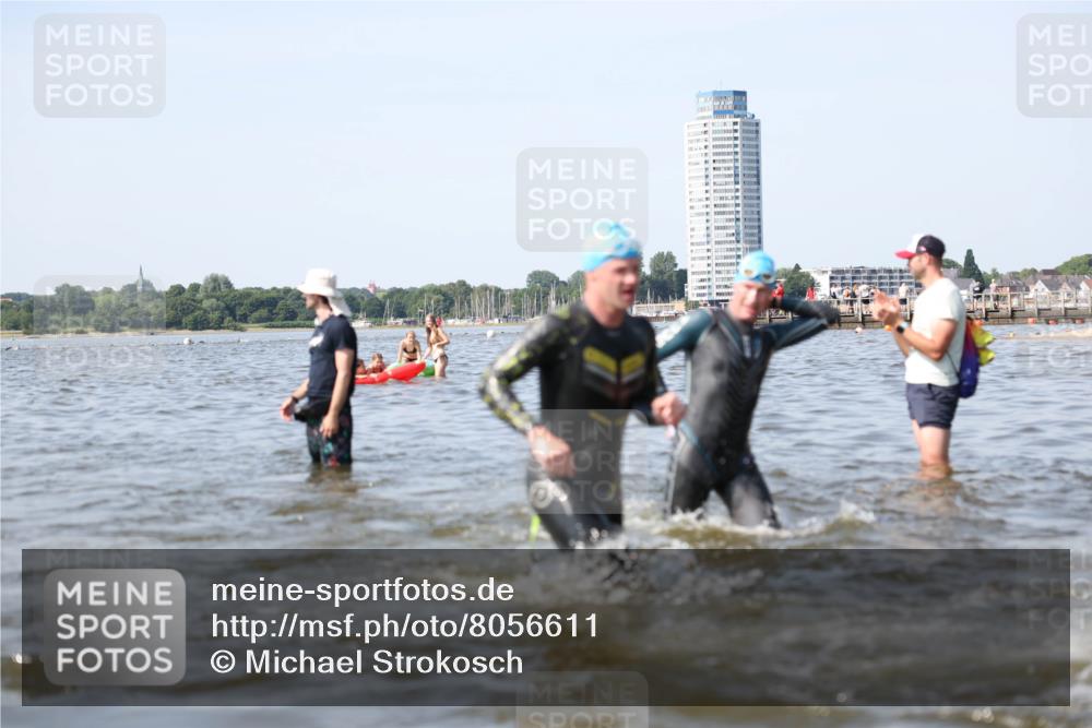 22.06.2025 - Viking Triathlon Michael Strokosch http://msf.ph/oto/8056611 22.06.2025 10:31:50 Schwimmen 87, 98, 99, 124, 125, 137, 158, 189, 224, 350, 435, 449, 507, 555, 658 meine-sportfotos.de